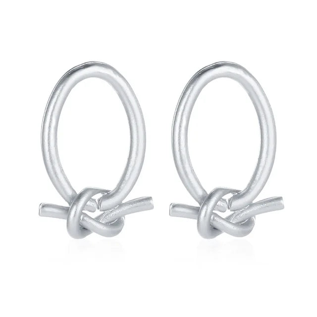 Women's Knot Oval Earrings