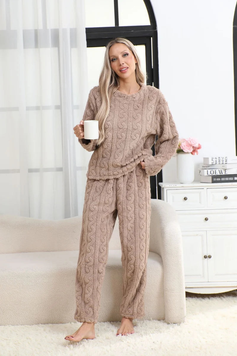 Women's Coral Velvet Thermal Pajama Set