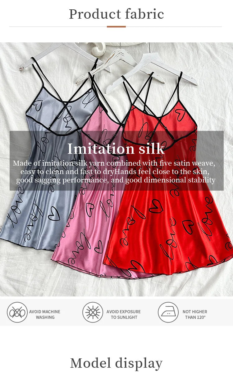 Young Women's Heart Letter Print Nightdress