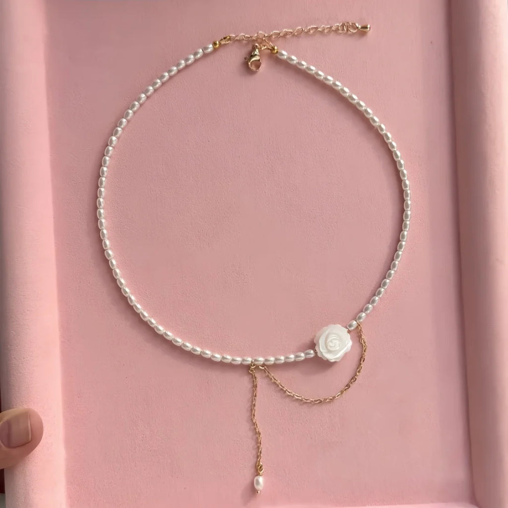 Women's Minimalist Pearl Tassel Necklace