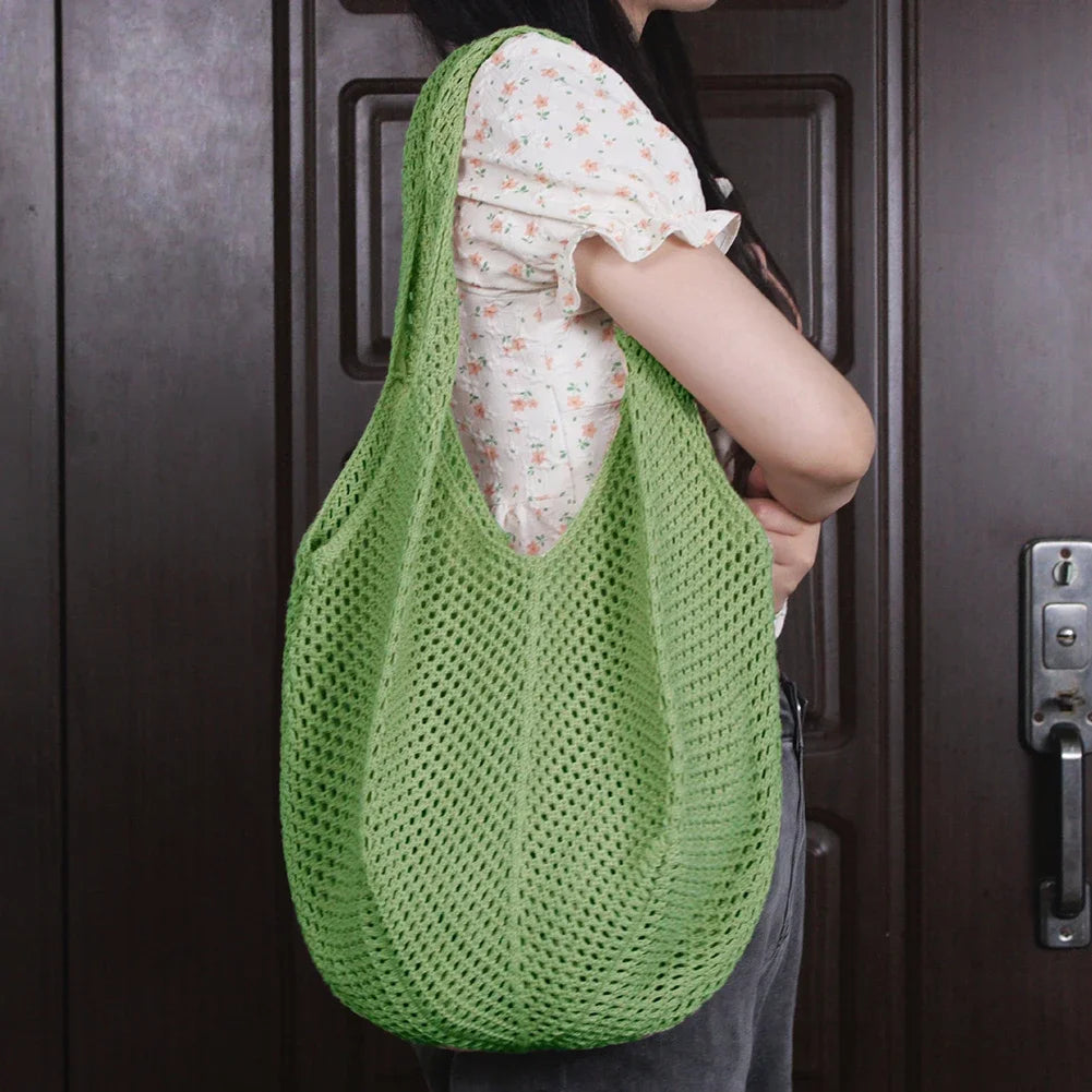Women's Woven Straw Beach Tote