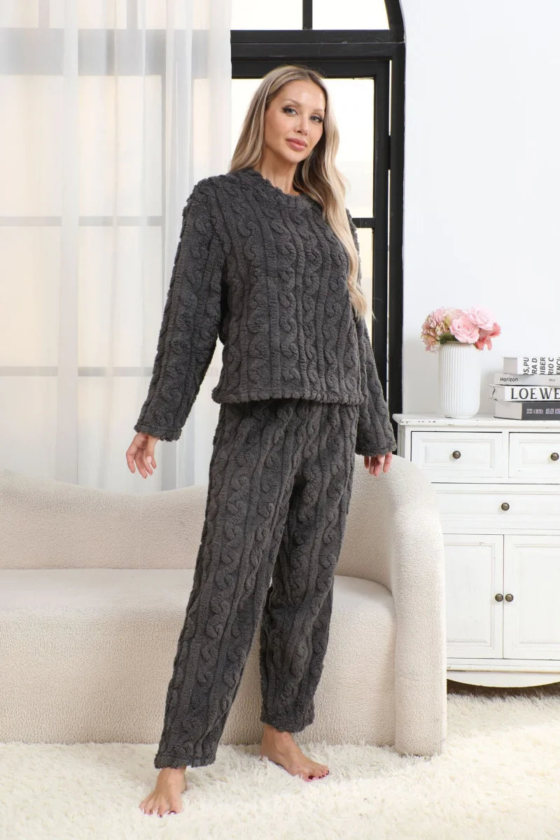 Women's Coral Velvet Thermal Pajama Set