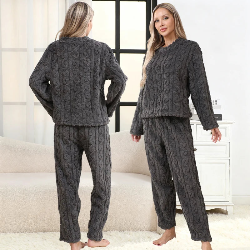 Women's Coral Velvet Thermal Pajama Set