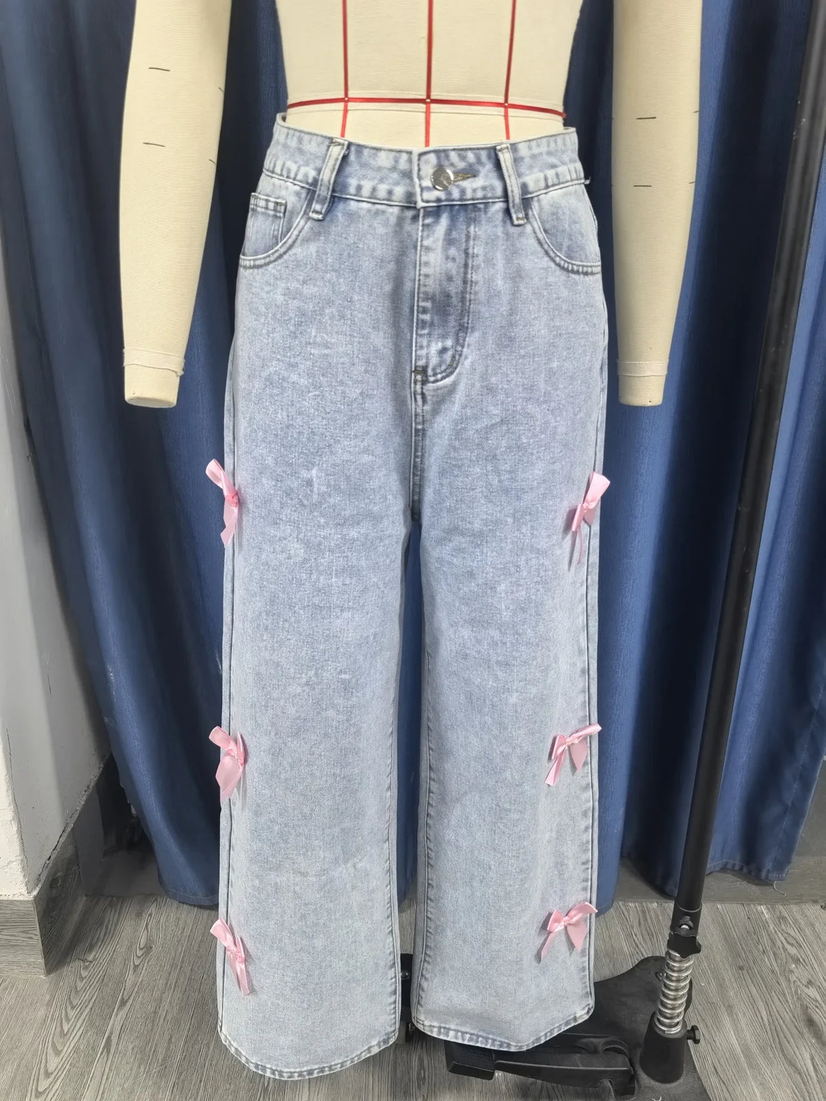 Women's Bow Washed Wide Leg Jeans