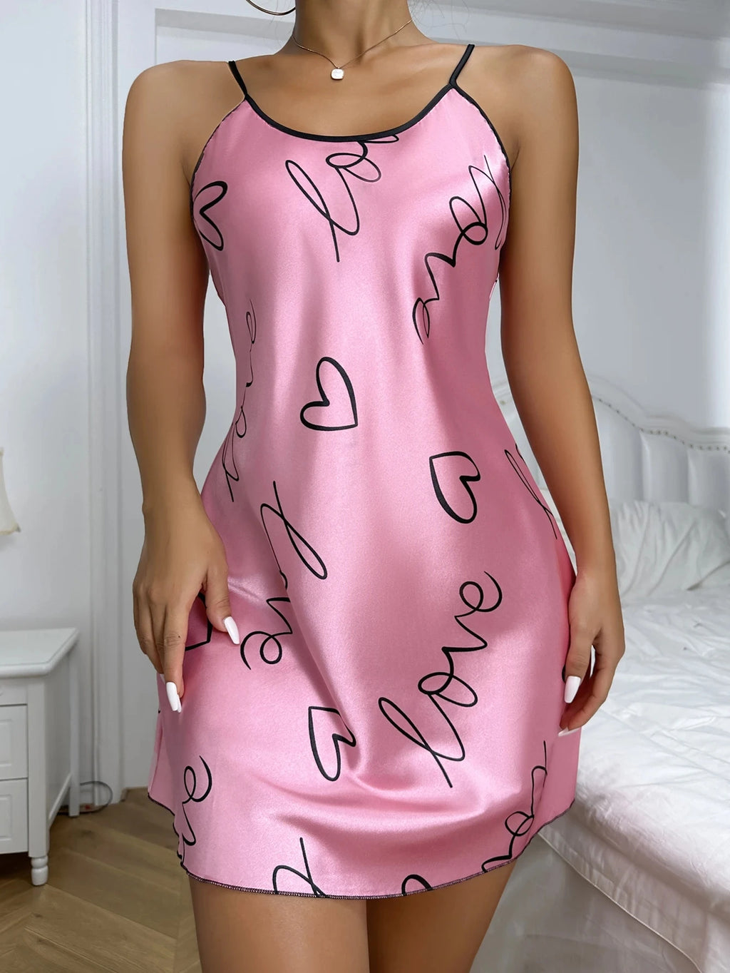Young Women's Heart Letter Print Nightdress