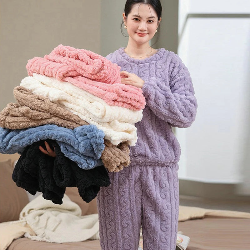Women's Coral Velvet Thermal Pajama Set